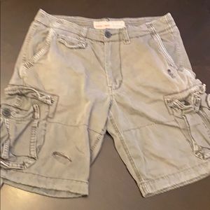 American Eagle classic length cargo shorts